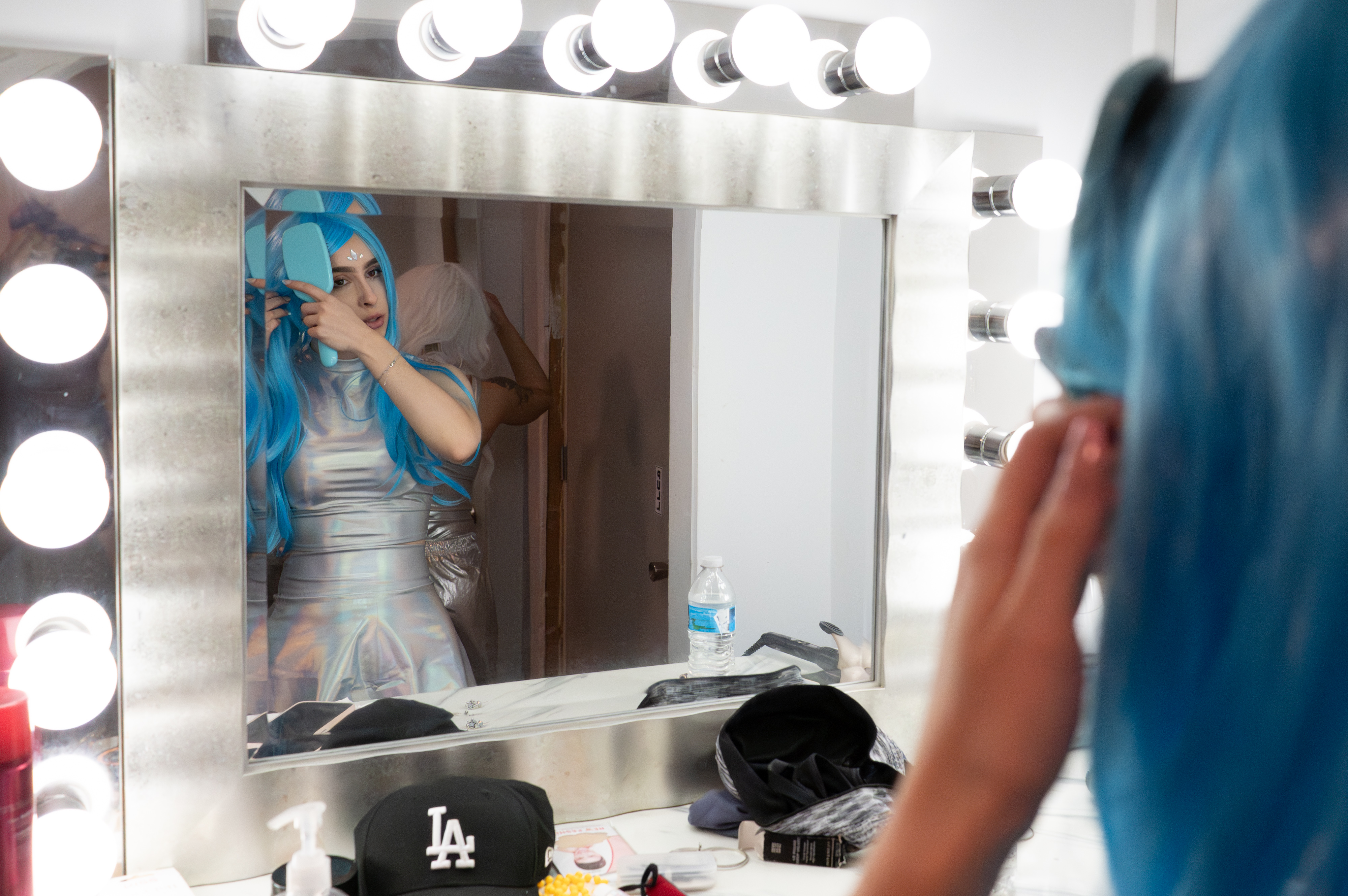 Behind the scenes 4
