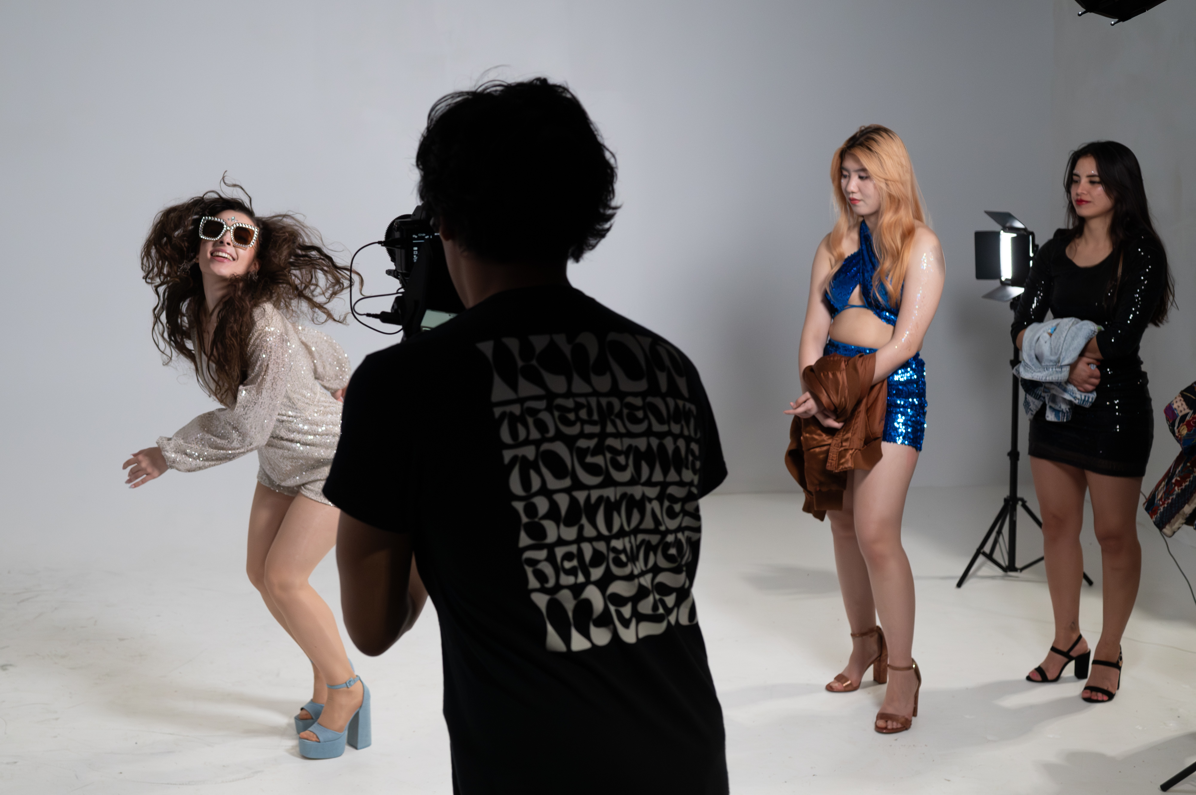 Behind the scenes 6
